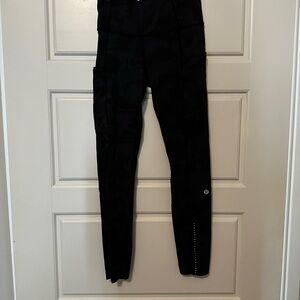 lululemon athletica Black Camo Fast and Free